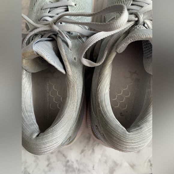 ASICS Women's Gel-Cumulus 23 Piedmont Grey White Running Sz 7 - Picture 5 of 10